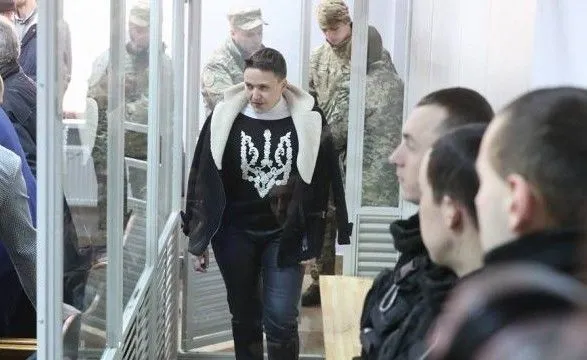 Савченко просить Луценко дозволити їй здійснювати депутатську діяльність в СІЗО