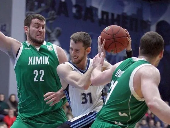 Баскетболисты "Днепра" разгромили "Химик" на старте полуфинальной серии ЧУ