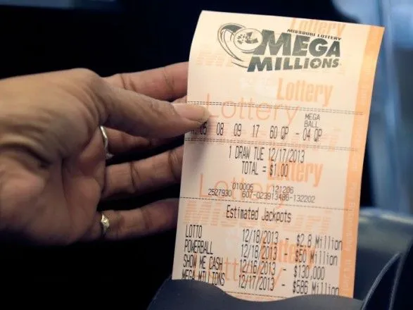 Американец нашел лотерейный билет с многомиллионным выигрышем в мусорном баке