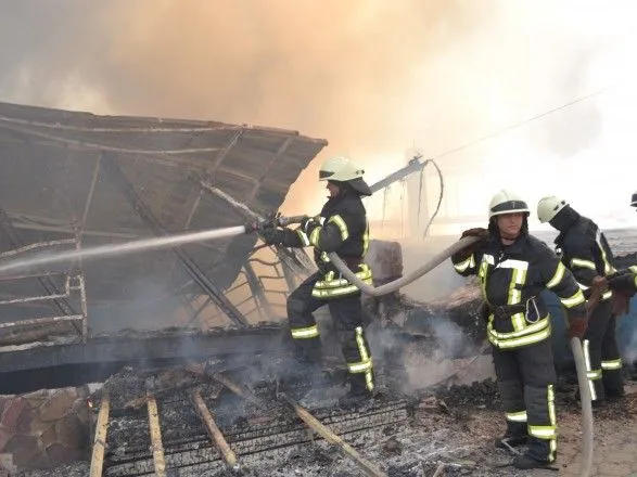 Пожежу на набережній в Одесі загасили: ресторан згорів повністю