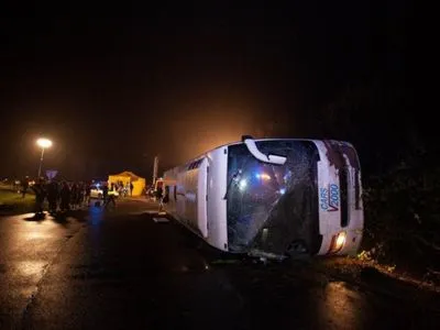 Во Франции автобус со студентами попал в ДТП: десятки травмированных