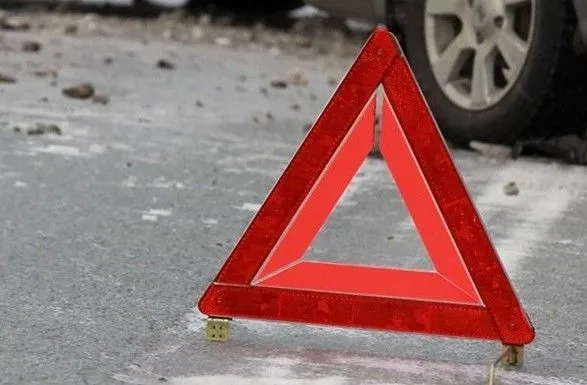 В Ровенской области водитель Renault Megane сбил насмерть несовершеннолетнюю