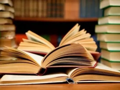 Торговал запрещенными книгами из РФ: мужчину оштрафовали на 37,2 тыс. грн