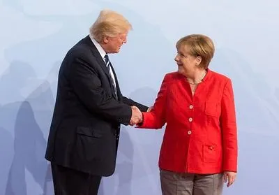 Завтра Трамп встретится с Меркель