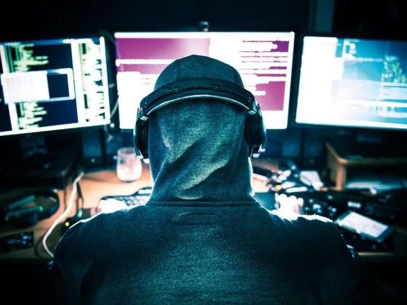 Кіберзлочинці заробляли на українцях через підставні сайти