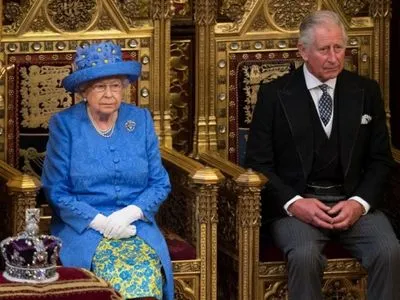 Королева Елизавета II предложила сыну вместо нее возглавить Содружество наций