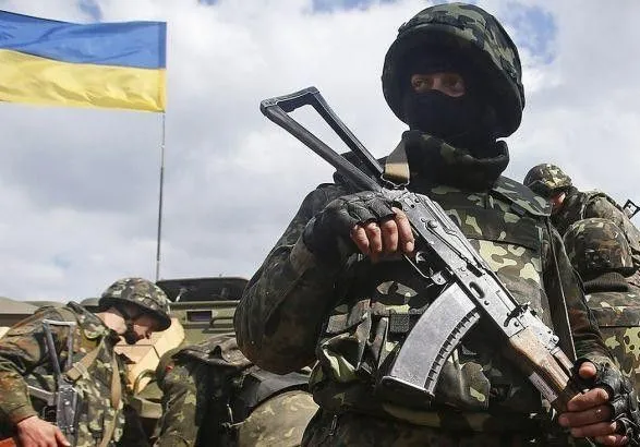 Рада сравняла размер разовых выплат для украинских и иностранных военных ВСУ