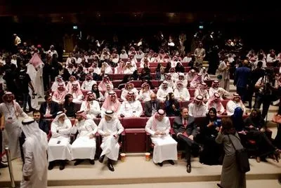 Первый за 40 лет кинотеатр открыли в Саудовской Аравии