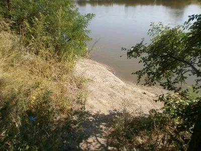 У ставку на Кіровоградщині знайшли тіло чоловіка без обох ніг