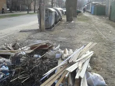 Полтавські смітники завалені ртутними лампами - волонтер