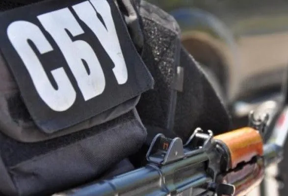 Полицейские в Хмельницкой области за долларовые взятки "отмазывали" от армии