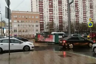 З'явилися фото наслідків урагану в Москві