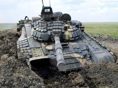 Боевики применили танки вблизи КПВВ "Гнутово" - штаб АТО