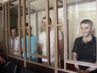 В окупованому Криму суд залишив під арештом фігурантів "справи Хізб ут-Тахрір"