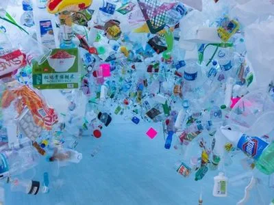 Збитки від забруднення морів і океанів пластиком сягають 8 млрд дол. щороку - ООН