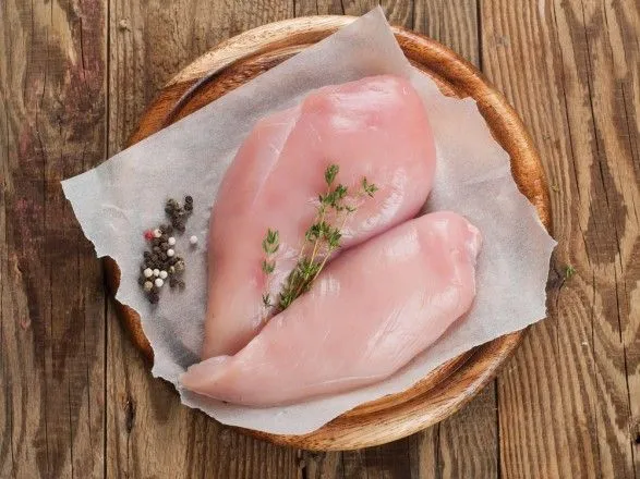 Украина среди европейских стран держит пальму первенства по экспорту мяса птицы в ЕС