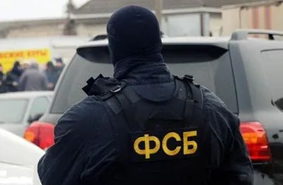Правозащитник: в Крыму ФСБ использует для вербовки военкоматы