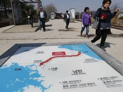Південна Корея припинить агітаційне мовлення на кордоні з КНДР напередодні саміту