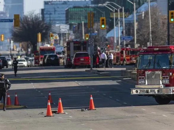 politsiya-toronto-rozglyadaye-vsi-versiyi-nayizdu-furgonu-na-pishokhodiv