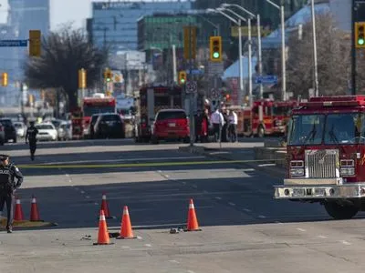 Поліція Торонто розглядає всі версії наїзду фургону на пішоходів