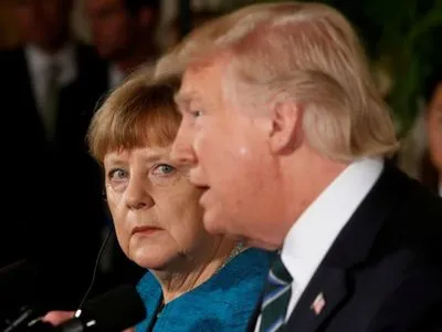 Меркель поедет к Трампу вслед за Макроном