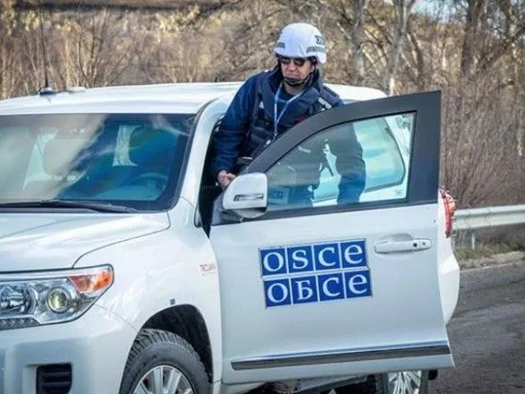 ОБСЕ заинтересовал вандализм: в Одессе приварили двери офиса политика