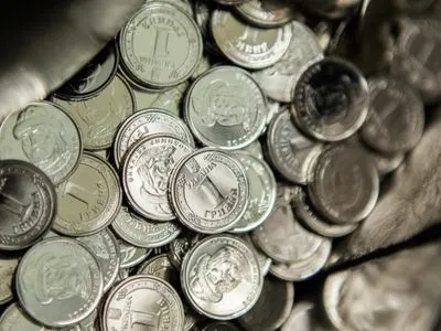 НБУ увів в обіг нові монети 1 і 2 гривні: як вони виглядають