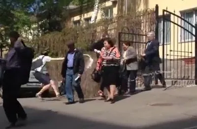 Полиция решает, как квалифицировать инцидент с Витренко возле суда