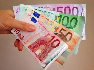Украинец в носках пытался вывезти 25 тыс. евро