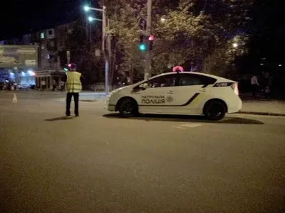 В Одесі бійці СБУ розшукують вибухівку в припаркованому авто