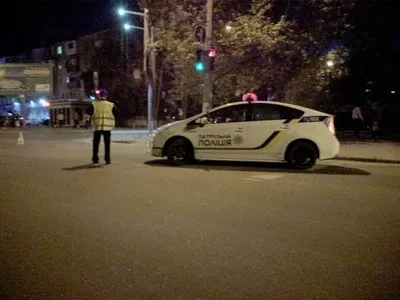 В Одесі бійці СБУ розшукують вибухівку в припаркованому авто