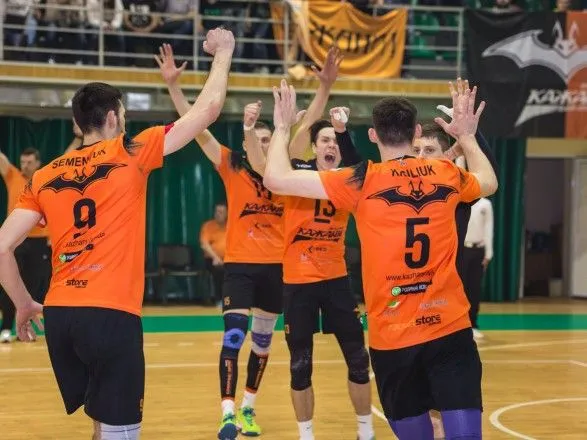 Волейболисты "Барком-Летучие мыши" стали чемпионами Украины
