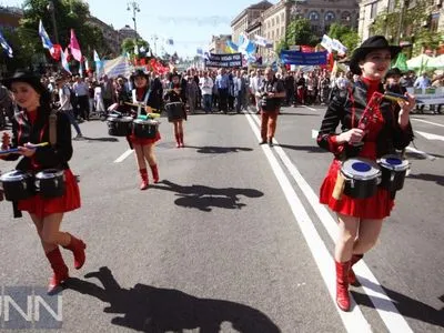 Барабани і перекритий Хрещатик: як у Києві на День праці маршем ходили