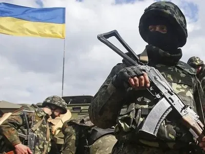 З опівночі бойовики 10 разів обстріляли українські позиції