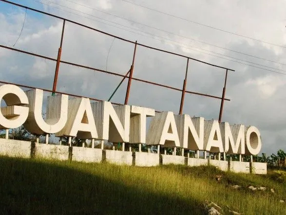 Заключенный спецтюрьмы Гуантанамо впервые при Трампе экстрадирован в другую страну