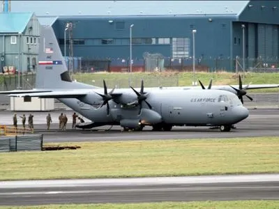США поставят ФРГ военно-транспортные самолеты и воздушные заправщики