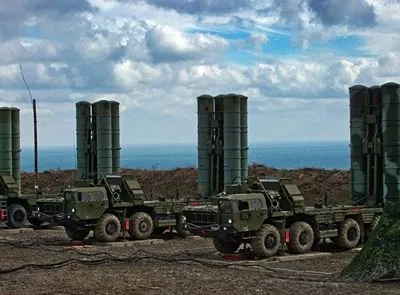 Россия направит в оккупированный Крым комплексы С-400 "Триумф" и "Панцирь-С"