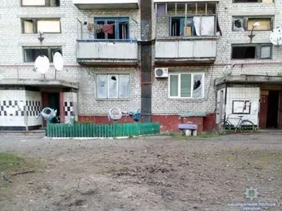 Побиті вікна та дахи: бойовики обстріляли населений пункт на Донеччині