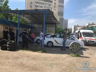За сутичку зі стріляниною у працівника СБУ в столиці затримали трьох
