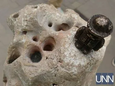 В Украине появился минипамятник в честь крупнейшего метеорита в Европе