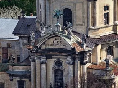 Во Львове стартовала реконструкция Доминиканского собора