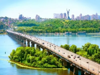 Метеорологическое лето началось в Киеве с 29 апреля
