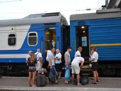"Укрзализныця" повысит цены на билеты: как изменятся тарифы