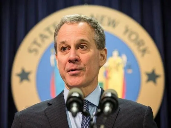 Генпрокурор штату Нью-Йорк пішов у відставку після звинувачень у побитті жінок