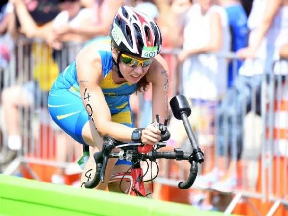 Украинская паратриатлонистка завоевала "золото" на Кубке мира в Испании