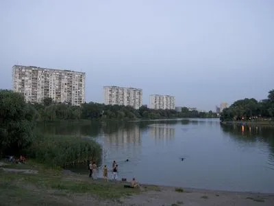 В столичном озере Тельбин обнаружили тело неизвестного мужчины