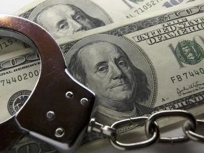 Донецький прокурор попався на хабарі у розмірі 15 тисяч доларів