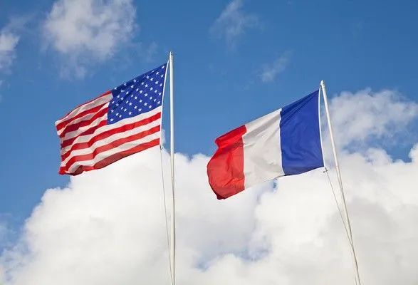 Министр финансов Франции призвал Европу не быть "вассалом" США