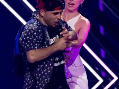 СМИ опубликовали видео попытки срыва выступления британской исполнительницы на Евровидении-2018