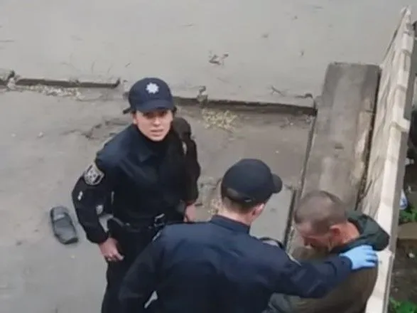 Из-за издевательства полицейских над мужчиной в Сумской области открыто производство